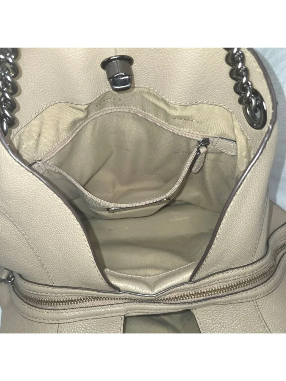 Coach 2017 Turnlock Edie Beige Taupe Leather Shoulder Bag w Gunmetal Chain 36855